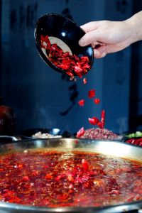 重慶火鍋底料加工廠(chǎng)家可以生產(chǎn)哪些產(chǎn)品