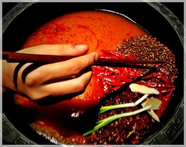 重慶一次性火鍋紅油廠(chǎng)家，學(xué)會(huì )吃火鍋不再上火