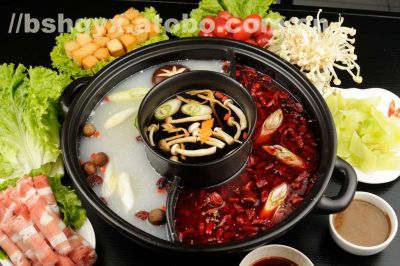 重慶火鍋底料工廠(chǎng)，明星的火鍋店，你享受過(guò)嗎？
