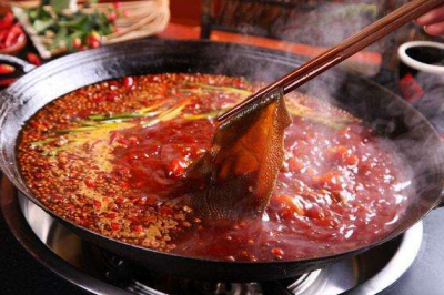 重慶火鍋底料食品廠(chǎng)為什么火鍋店的底料不好吃