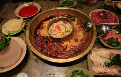 重慶火鍋底料食品廠(chǎng)能夠制作出美味的火鍋底料嗎