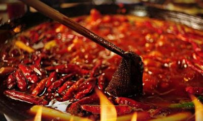 火鍋底料廠(chǎng)家教你制作魚(yú)火鍋