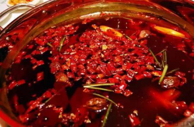 一次性紅油加工上哪找？紅油的制作過(guò)程難嗎？