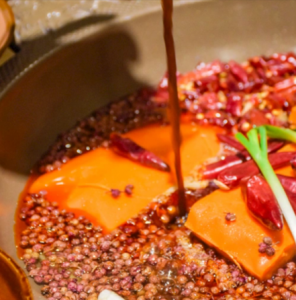 選火鍋底料配送，服務(wù)標準咋把握？