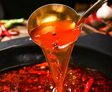 尋找重慶火鍋底料加工，哪家廠(chǎng)家更值得信賴(lài)？