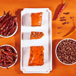 挑選火鍋牛油紅油廠(chǎng)家，哪些關(guān)鍵因素能保障品質(zhì)上乘